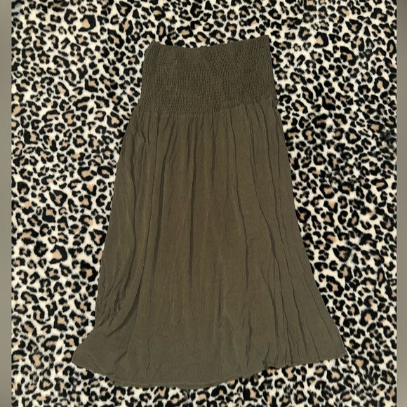 FASHION NOVA SKIRT - Picture 4 of 4